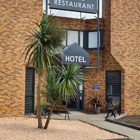 Hotel L'Etoile Aeroport - A61 카르카손 외부 사진