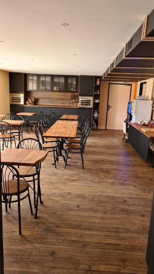 Hotel L'Etoile Aeroport - A61 카르카손 외부 사진