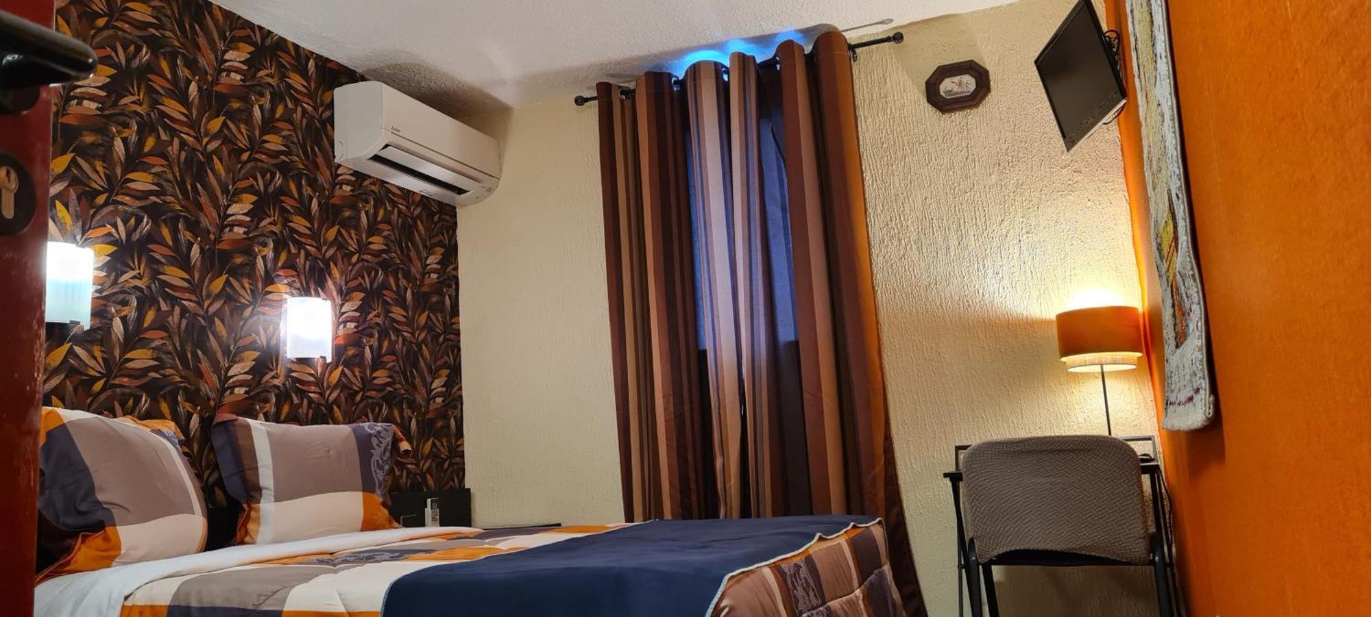 Hotel L'Etoile Aeroport - A61 카르카손 외부 사진