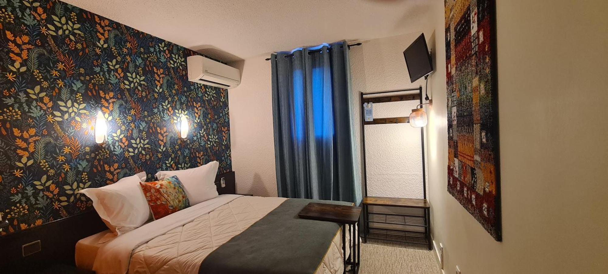 Hotel L'Etoile Aeroport - A61 카르카손 외부 사진
